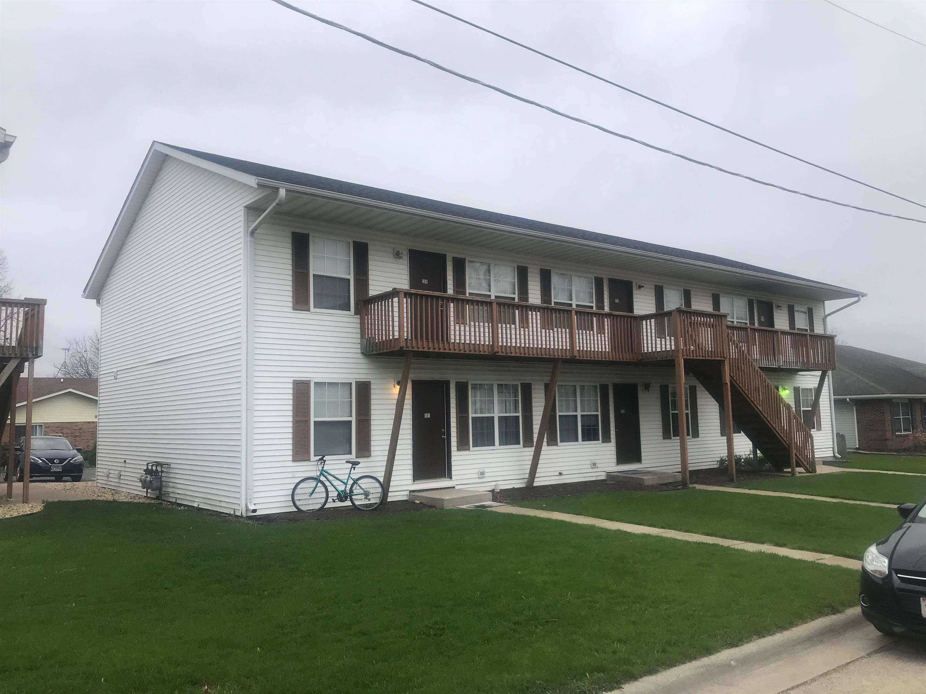 309 Alan St